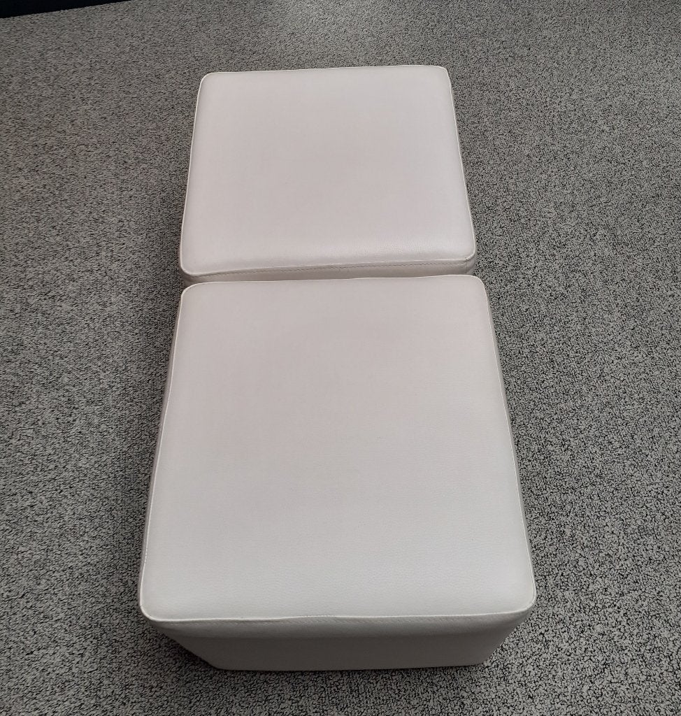 Poef in kunstleer, Overige materialen, Minder dan 50 cm, Vierkant, Minder dan 50 cm