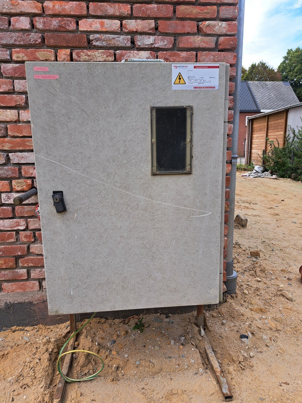 werfkast met elektrisch schema, Doe-het-zelf en Bouw, Ophalen