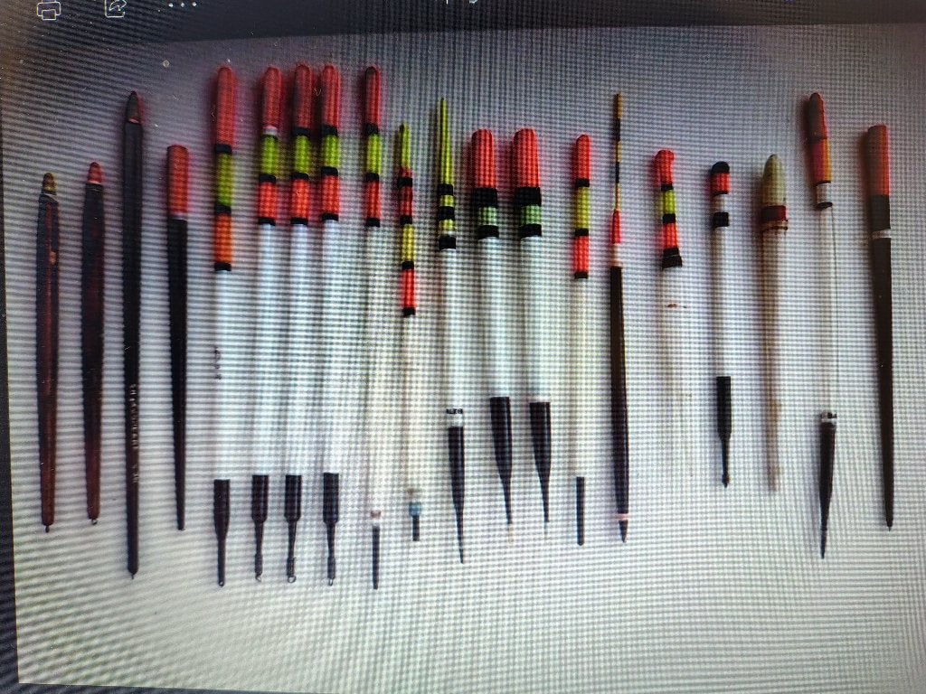 LOT DOBBERS UIT TE KIEZEN  ( 2 ), Ophalen of Verzenden, Zo goed als nieuw, Dobber of Lood
