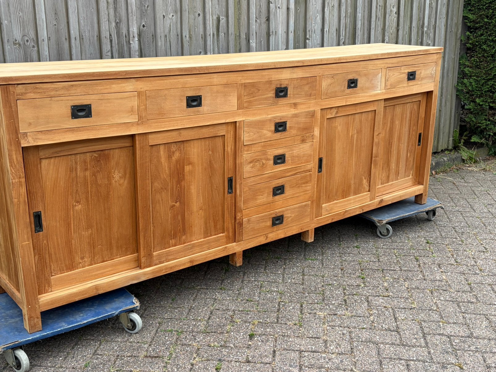 Dressoir teak met veel lades een grote 260m klaarvoor aktie, Huis en Inrichting, Kasten | Dressoirs, Gebruikt, Met deur(en), Teakhout
