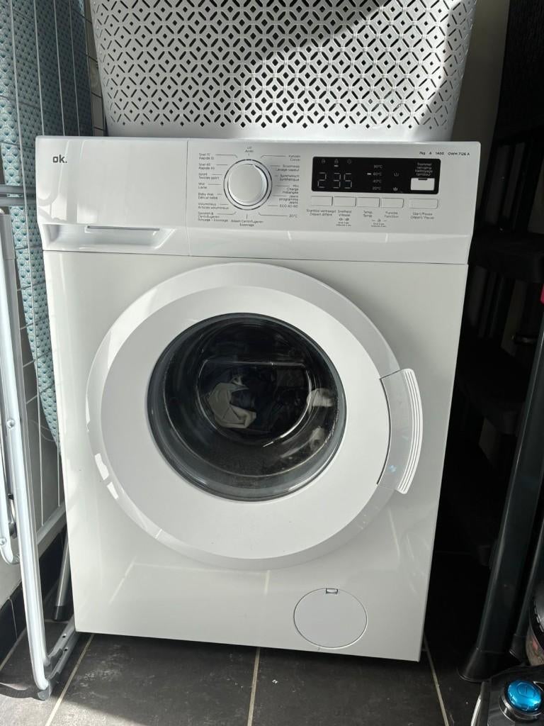D'ACCORD. OWM 7126 - Machine à laver à chargeur frontal, Electroménager, Lave-linge, Comme neuf, Chargeur frontal, 6 à 8 kg, 85 à 90 cm