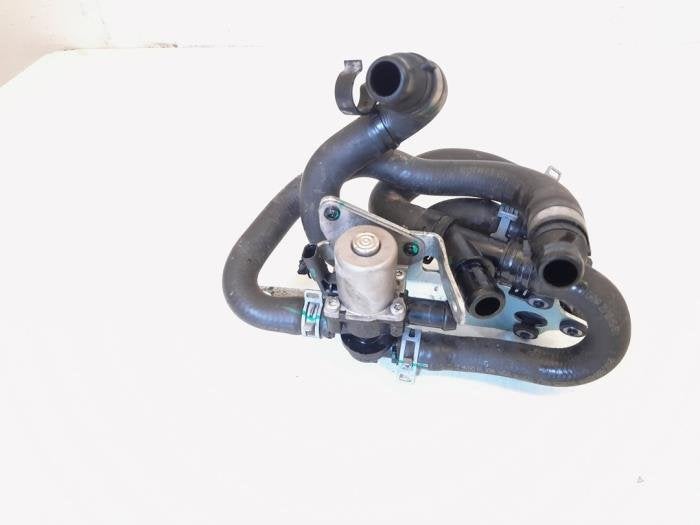 Pompe à eau supplémentaire d'un Lynk & Co 01, -, 3 mois de garantie, Utilisé, Autres marques automobiles