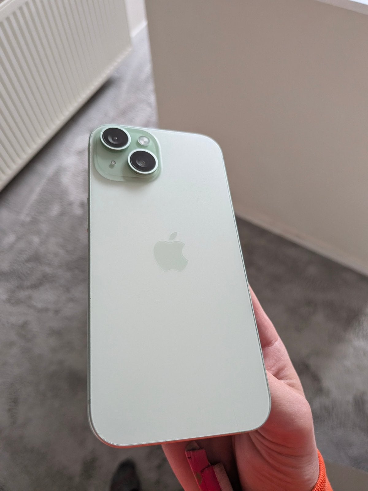 Iphone 15 128gb 81% batterie, Télécoms, Téléphonie mobile | Apple iPhone, Comme neuf, 128 GB, Sans abonnement, Sans simlock, iPhone 15