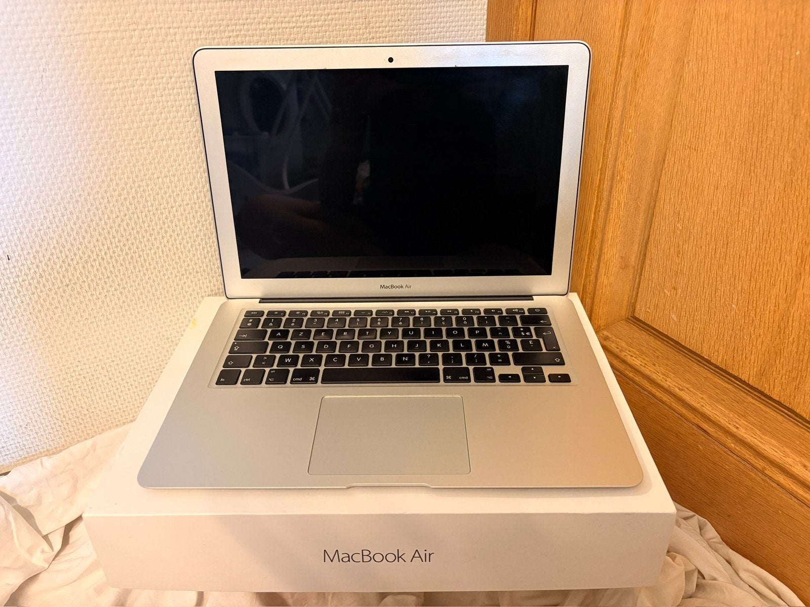 MacBook Air 13” 2017 — boîte + accessoires, Enlèvement, Comme neuf, 13 pouces, MacBook