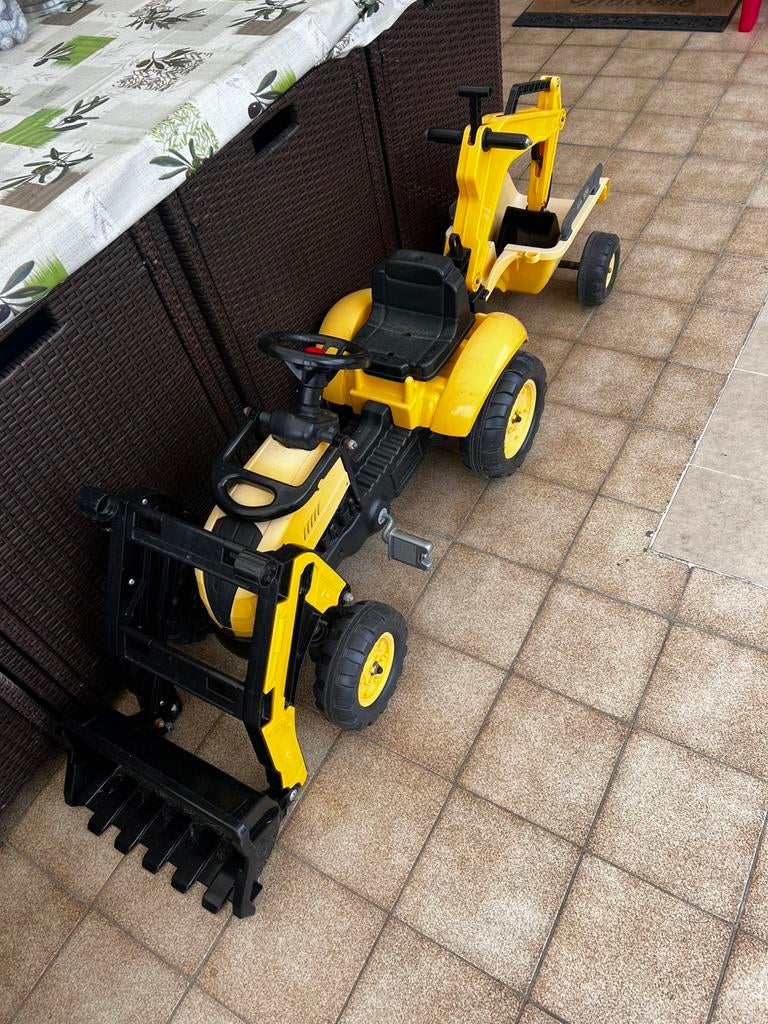 Tractor met aanhangwagen, Kinderen en Baby's, Ophalen, Zo goed als nieuw