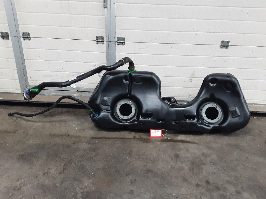 BRANDSTOFTANK BMW X1 (E84) (01-2009/06-2015) (56646711), Gebruikt, BMW, Petuelring 130
80809  München, DE, Bayerische Motoren Werke AG