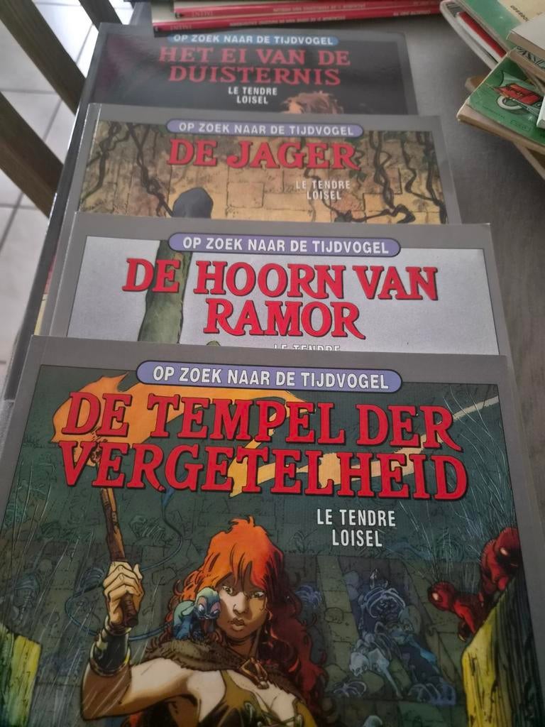 Op zoek naar de tijdvogelLoisel - 2 tempel verg., Boeken, Ophalen of Verzenden, Zo goed als nieuw, Loisel