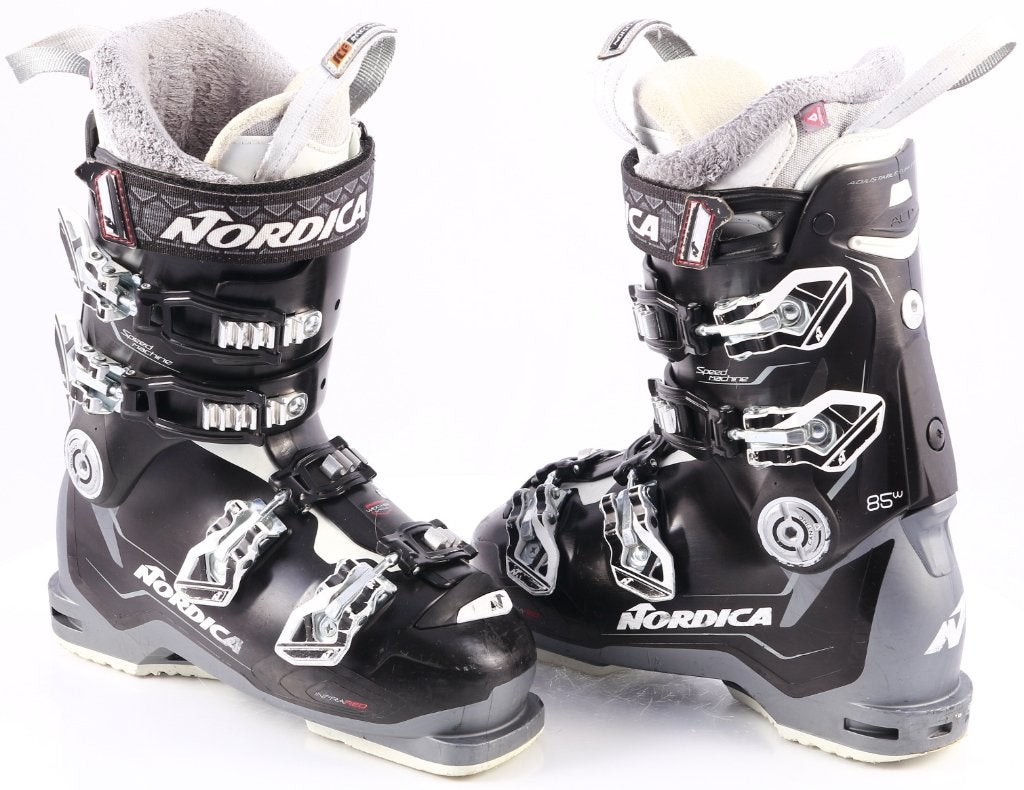 Chaussures de ski 38;38.5EU pour femmes NORDICA SPEEDMACHINE, Sports & Fitness, Carving, Utilisé, Nordica, Chaussures