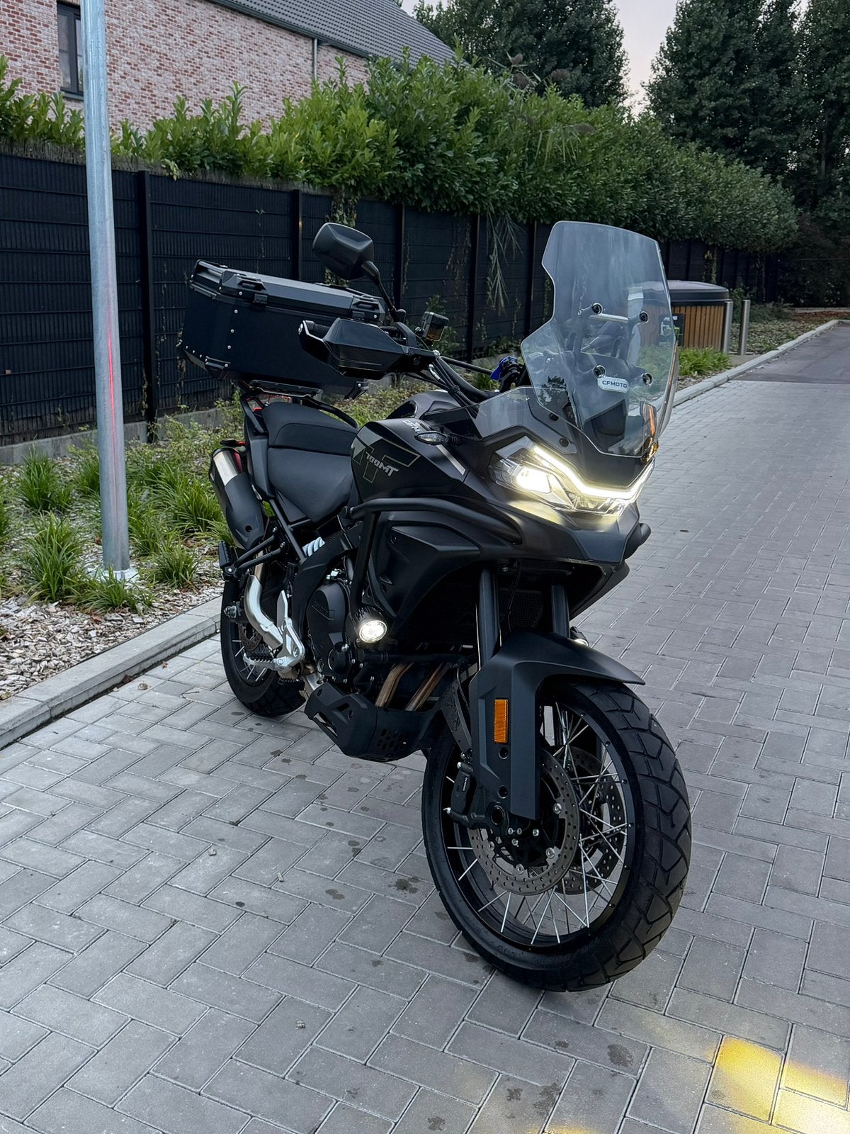 CFMOTO 700 MT - 2026 - 4000 km, Poignées chauffantes, Permis Moto A, Tourisme, Occasion