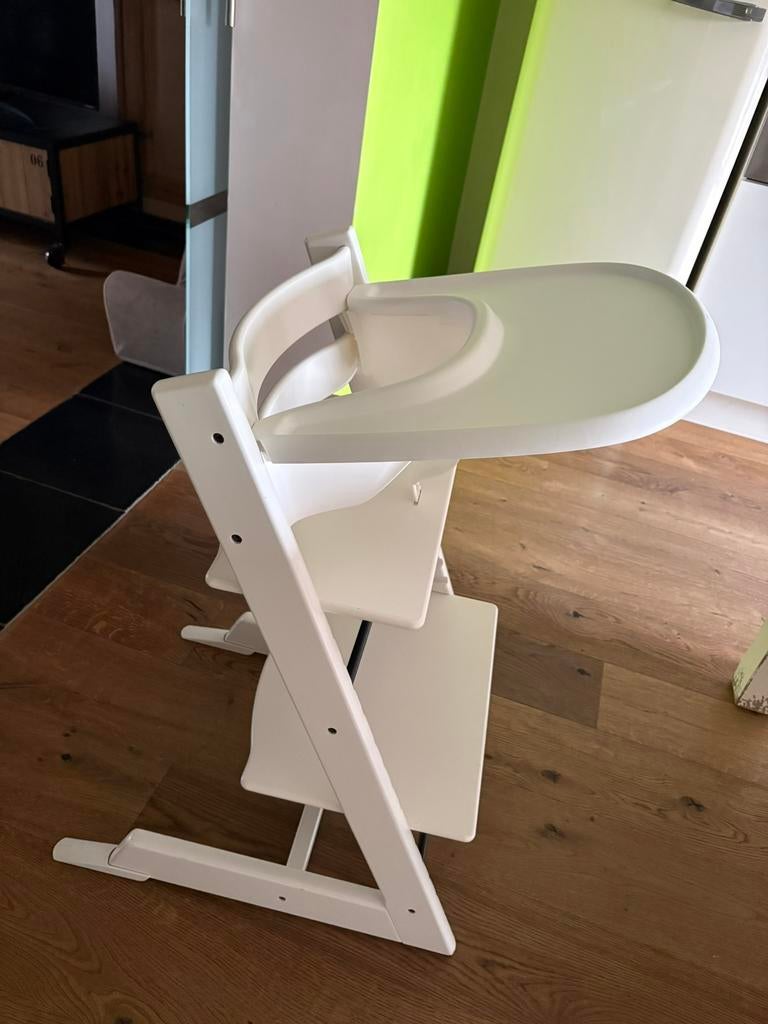 Chaise enfants Tripp Trapp avec tablette, Kinderen en Baby's, Kinderstoelen, Ophalen, Gebruikt