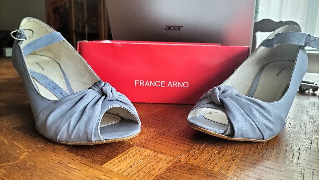 Paar damesschoenen maat 41, Pumps, France Arno, Ophalen of Verzenden, Grijs