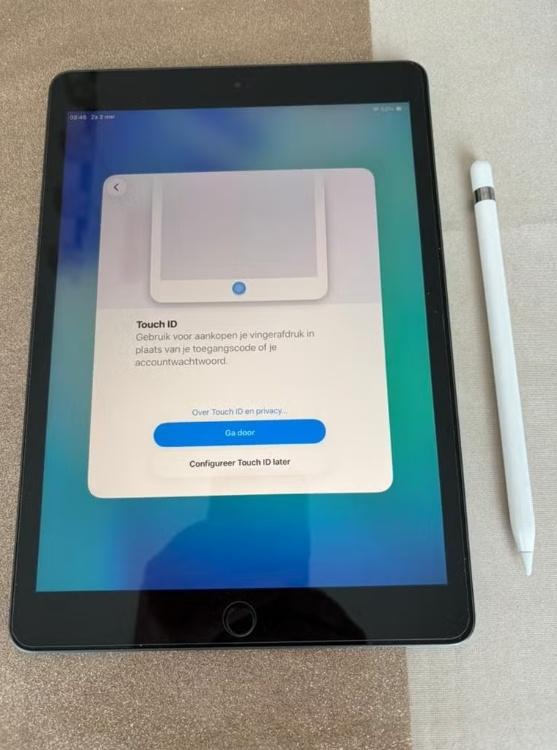 iPad 8, 128 Go + stylet, Informatique & Logiciels, Gris, Apple iPad, 10 pouces, Comme neuf
