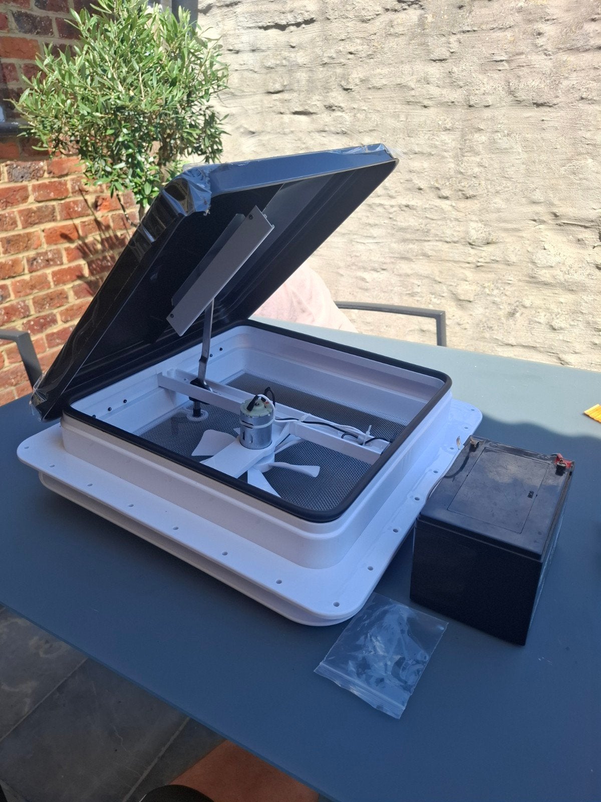 Nieuwe dakventilator voor camionet/camper, Ophalen of Verzenden