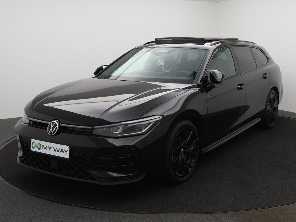Volkswagen Passat SW Passat Variant 1.5 eTSI R-Line Business, Automaat, Lederen bekleding, 129 g/km, Zwart