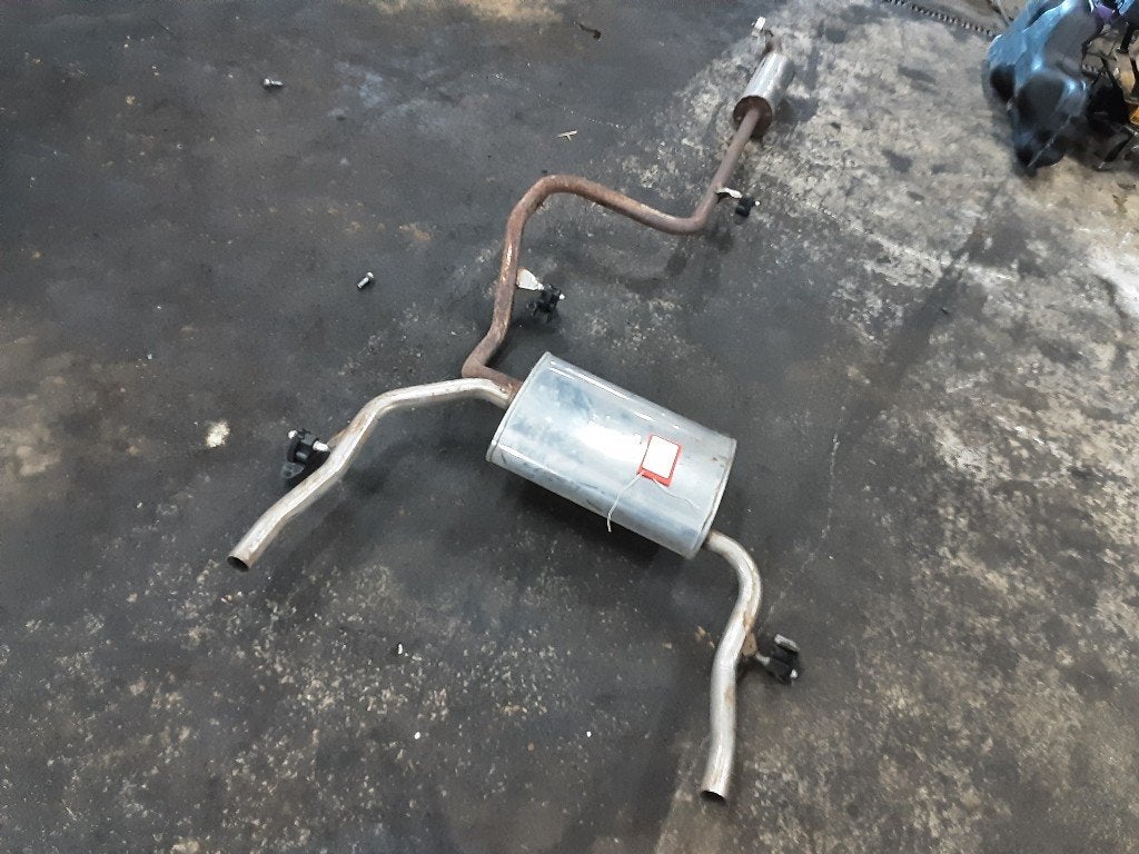 SILENCIEUX ARRIERE (ECHAPPEMENT) Peugeot (PSA4413), Kontakt-peugeot@peugeot.com, Utilisé, Peugeot Deutschland GmbH, Bahnhofsplatz
65423  Rüsselsheim, DE