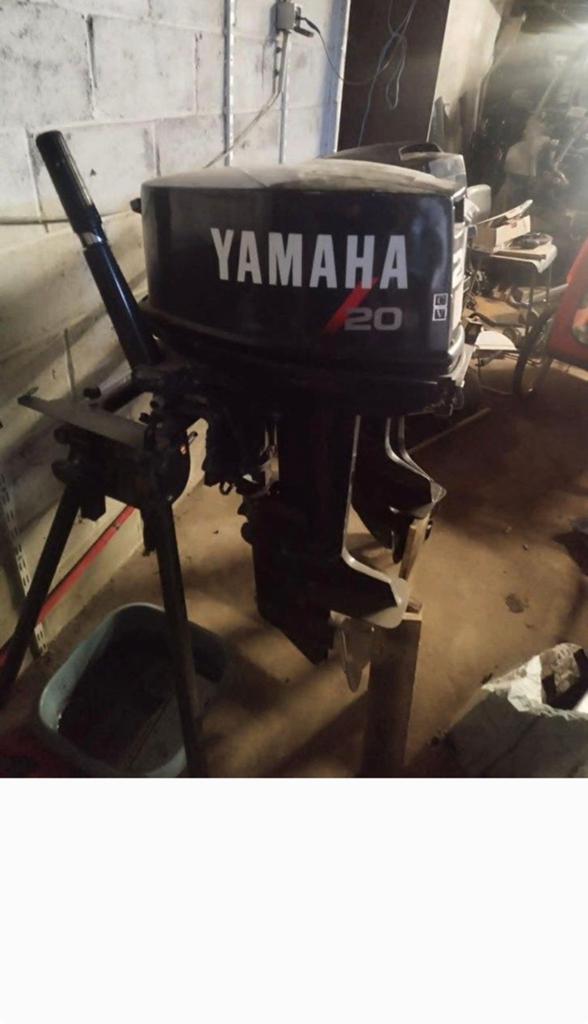 Yamaha 2temps 20 cv, Sports nautiques & Bateaux, Moteurs Hors-bord & In-bord, Enlèvement, Utilisé, Moteur hors-bord, Essence