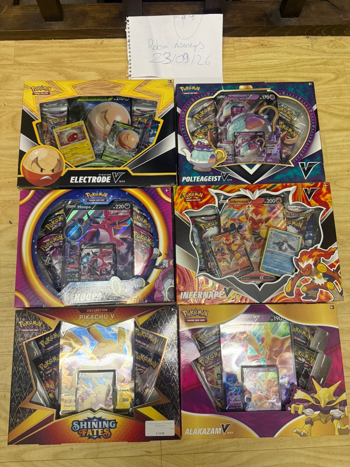 Pokemon collection boxen te koop, Ophalen, Zo goed als nieuw