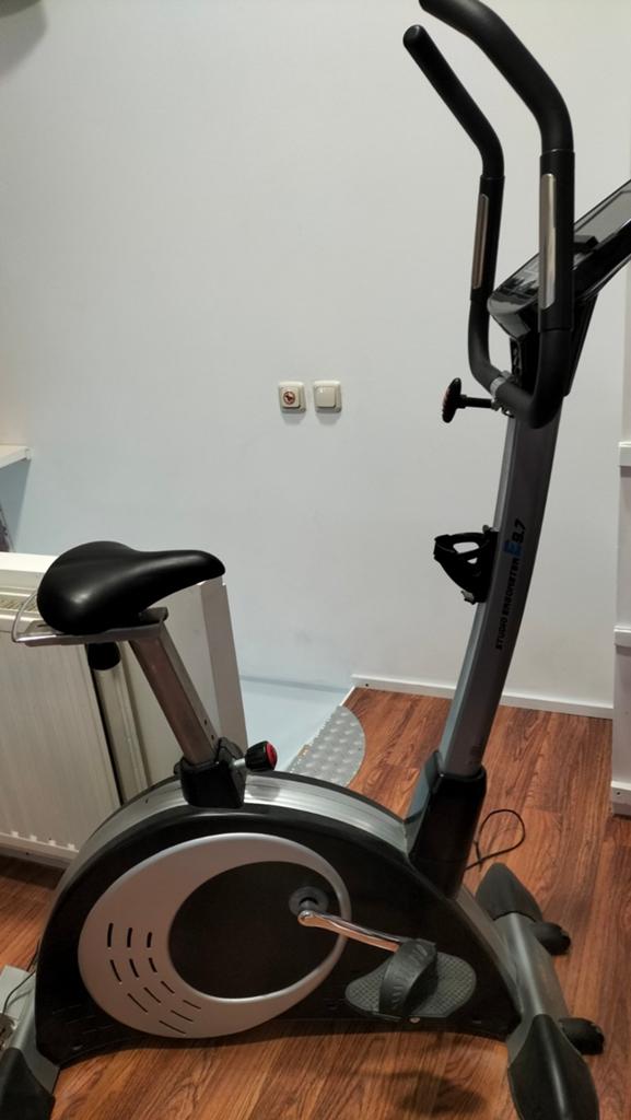 💪🏻Hometrainer: Motion studio Ergometer 9.7, Sport en Fitness, Ophalen, Zo goed als nieuw, Metaal, Benen