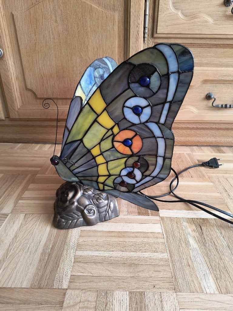 Tiffany-stijl vlinder tafellamp, glas-in-lood, Ophalen, Gebruikt, Tiffany lamp, Meerkleurig
