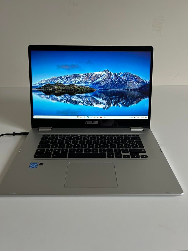 ASUS Chromebook, Ophalen, 4 GB of minder, 64 GB, Zo goed als nieuw