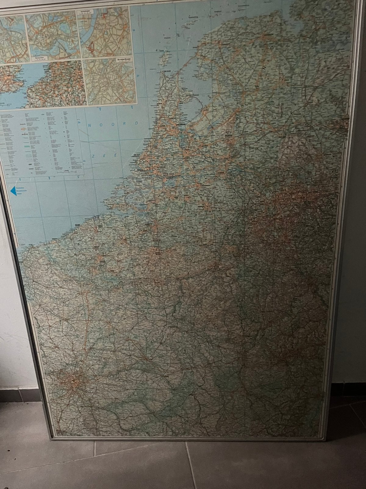 Carte du monde, Enlèvement, Utilisé