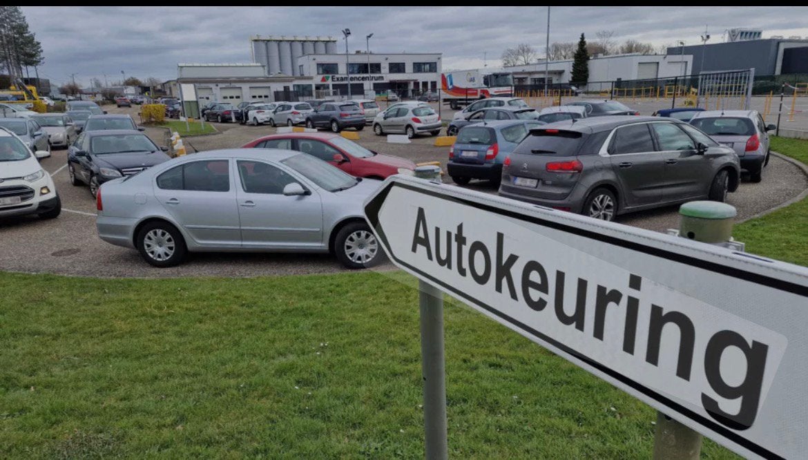 Auto naar keuring brengen