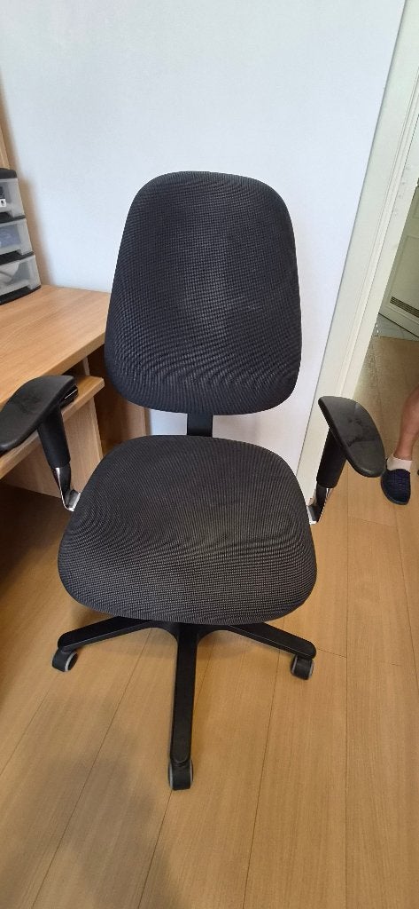 computerbureau met opzetkast + Ergonomische bureaustoel, Ophalen, Ergonomisch, Gebruikt, Bureaustoel