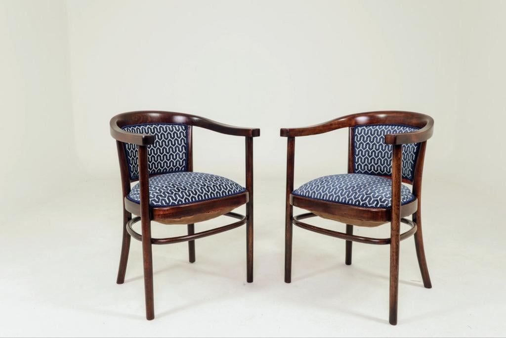 Pair de fauteuils jaquard blue geometric design by Thonet, Enlèvement ou Envoi