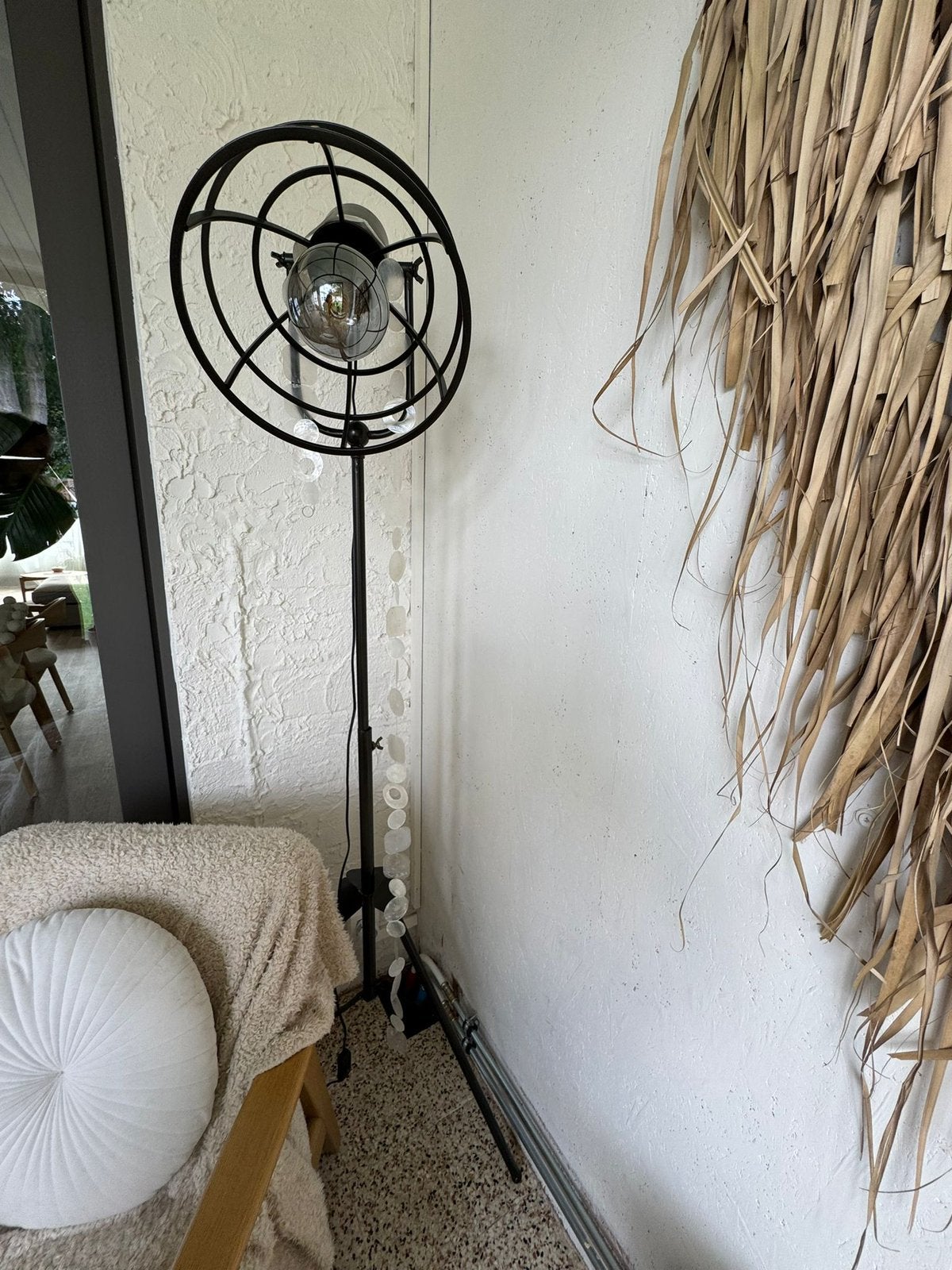 Zwarte industriële vloerlamp – metalen design, Enlèvement, Comme neuf