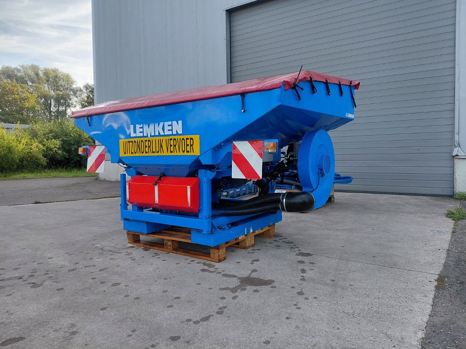 Lemken fronttank, Ophalen