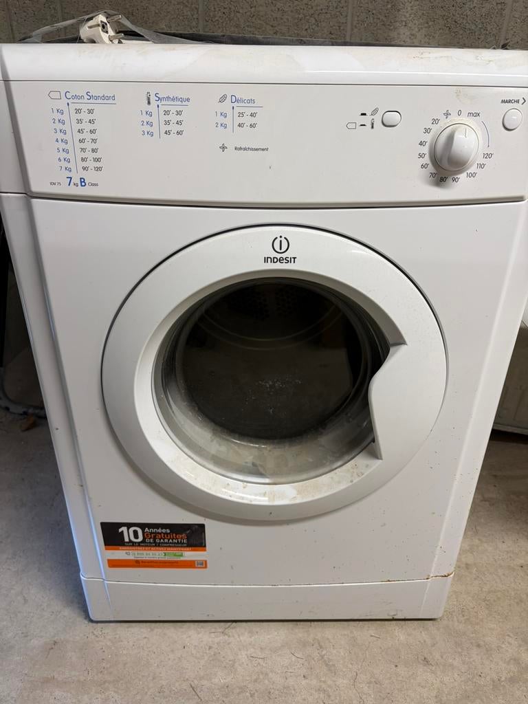 Sèche linge indesit IDV75, Electroménager, Sèche-linge, 6 à 8 kg, Évacuation d'air, Chargeur frontal, Enlèvement