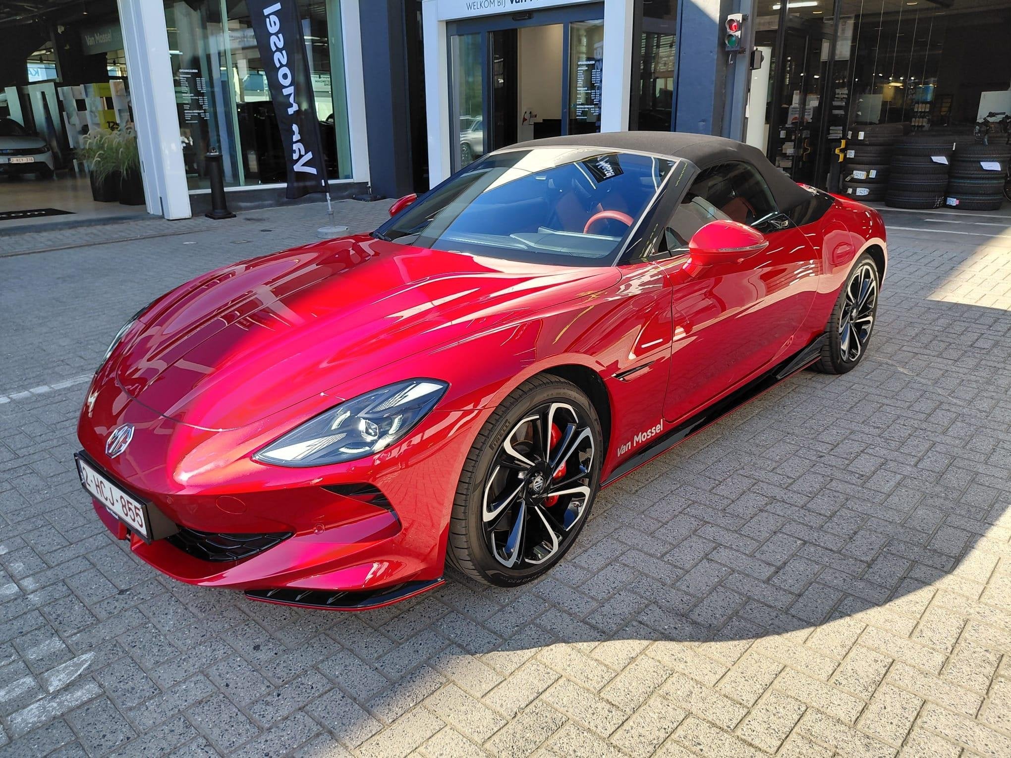 MG Cyberster AWD GT, Autos, Rouge, Achat, Entreprise, Cabriolet