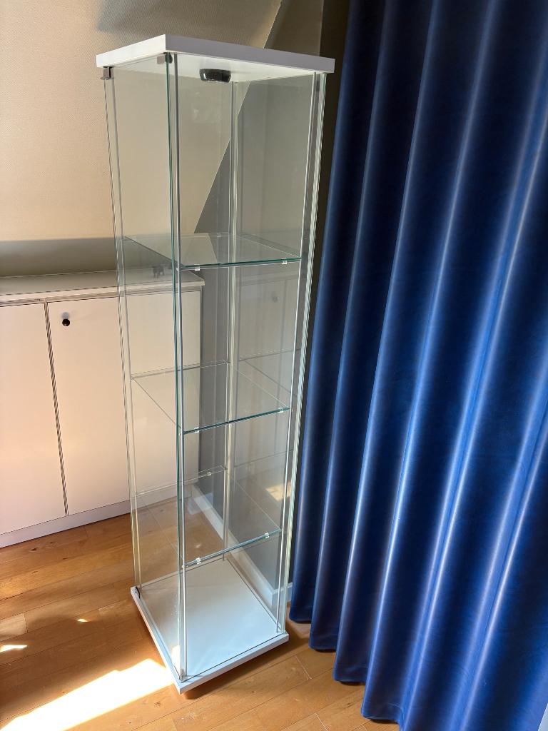 Vitrinekast IKEA, Ophalen, Minder dan 50 cm, Zo goed als nieuw, 150 tot 200 cm