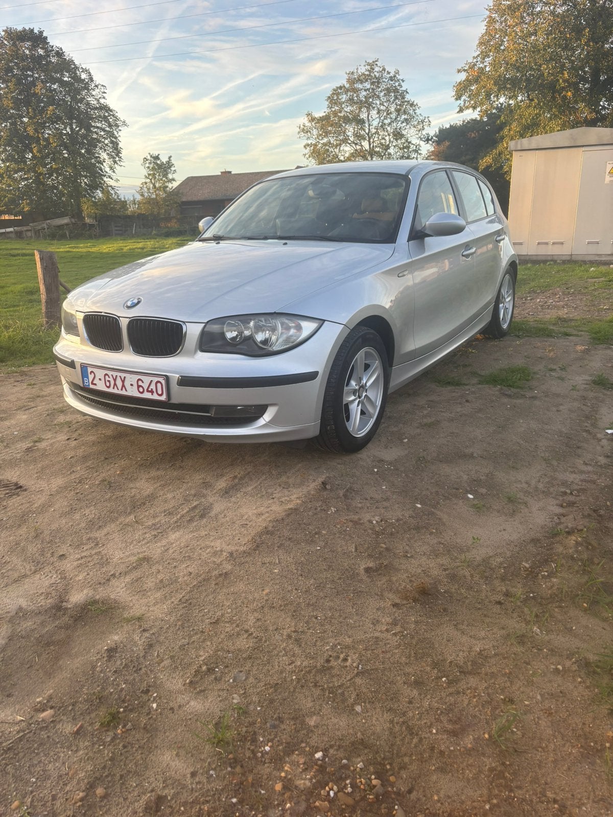 Bmw 1 serie, Autos, Argent ou Gris, Noir, 5 portes, 5 places
