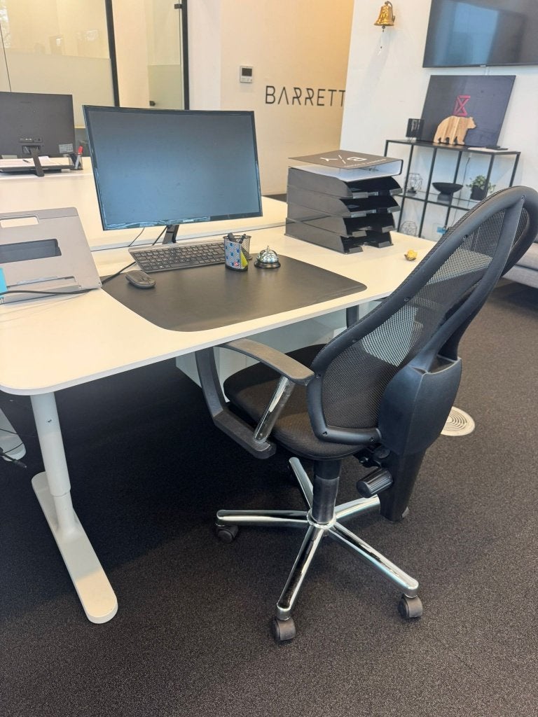 BUREAUSET, Ophalen, Zo goed als nieuw