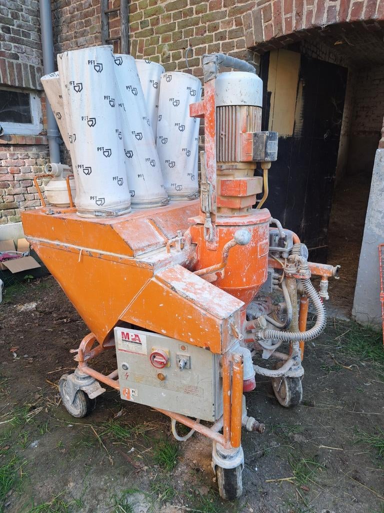 Pft G4 spuitmachine, Ophalen
