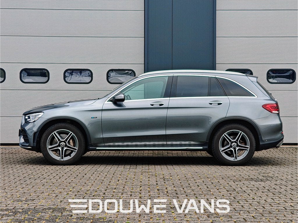 Mercedes-Benz GLC 300e 4MATIC Panorama Burmester 360 Camera, Auto's, Mercedes-Benz, Automaat, Gebruikt, 4 cilinders, LED verlichting