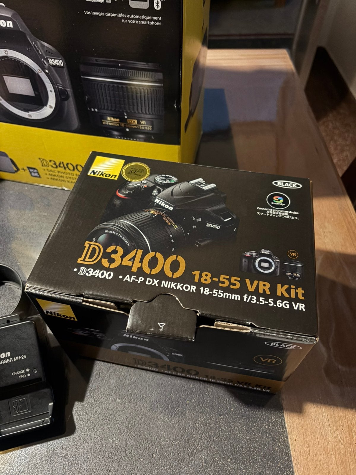 Nikon D3400 + 2 objectif voir photo, Enlèvement, Batterie, Nikon
