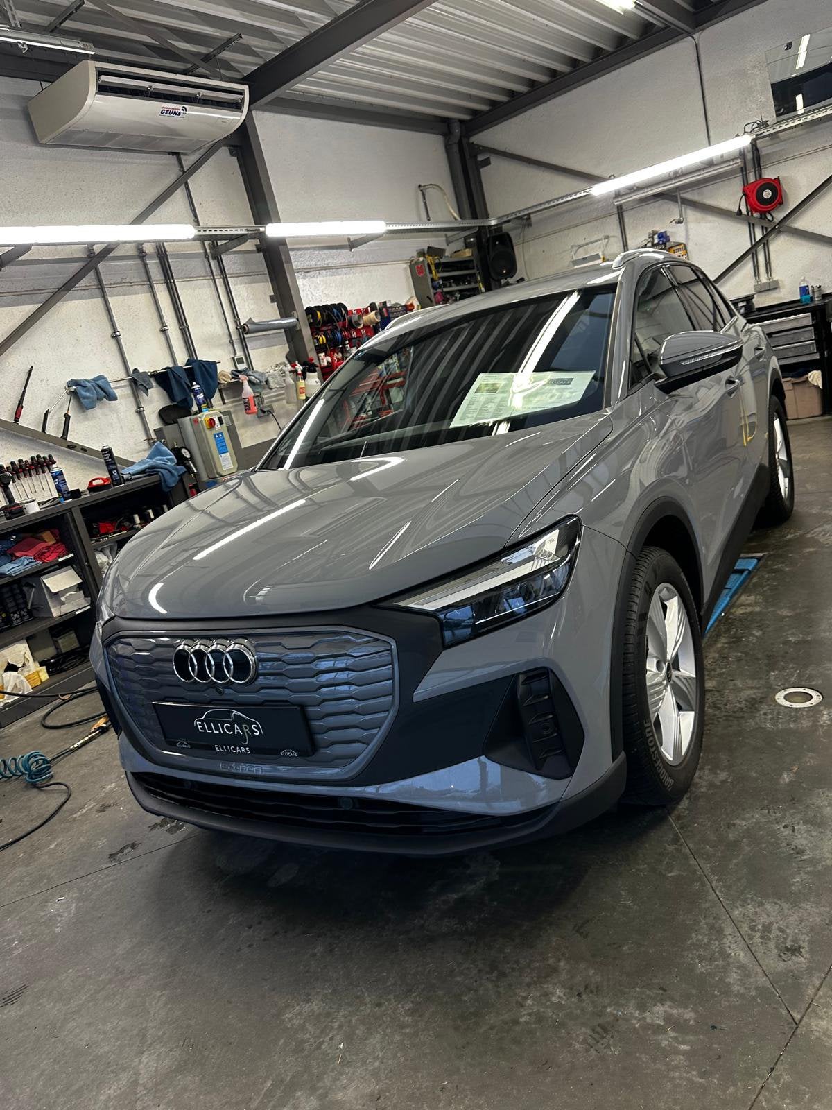 Audi Q4 35 E-tron 2022 - 30.000km, Auto's, Automaat, Parkeersensor, Stof, Euro 6