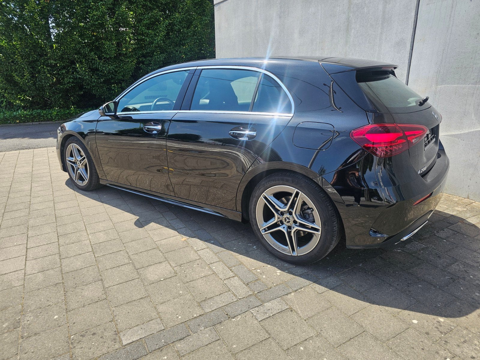 Mercedes A200 benzine AMG-line, Auto's, Euro 6, 4 cilinders, Zwart, 120 kW