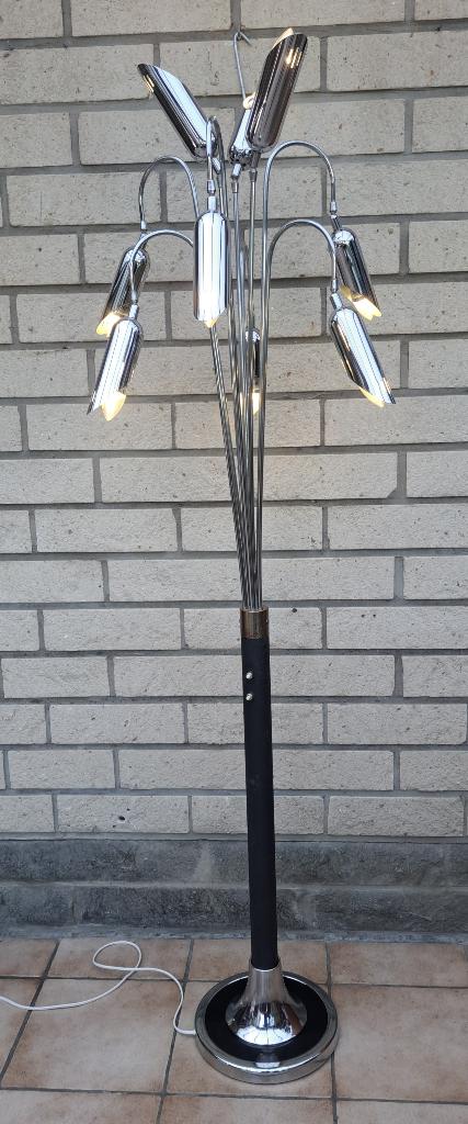 Lampadaire dit « Muguet » fin année 60, Enlèvement, Comme neuf, Verre