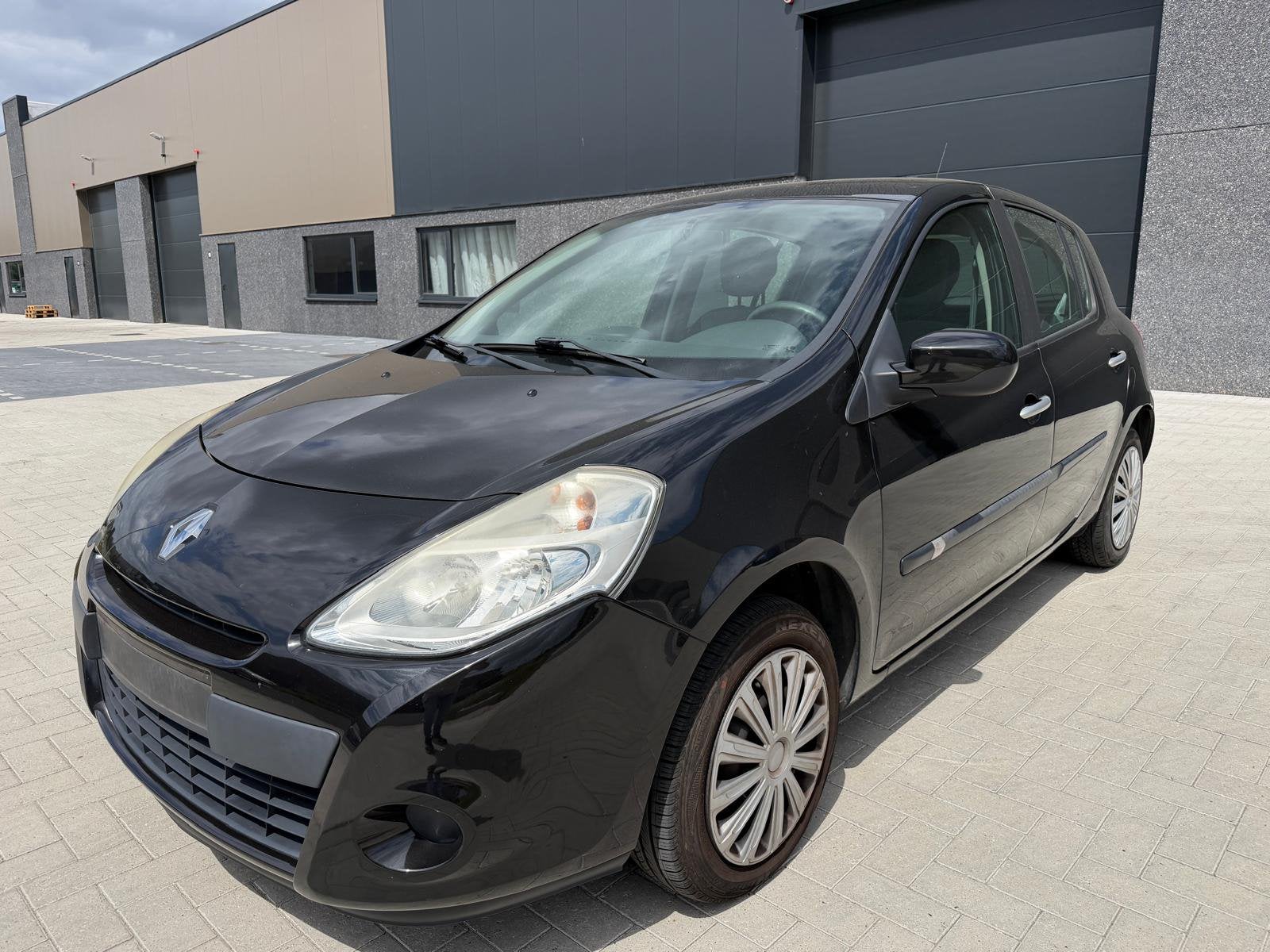 Renault clio 1.2 benzine, Autos, Achat, Boîte manuelle, 5 portes, Berline