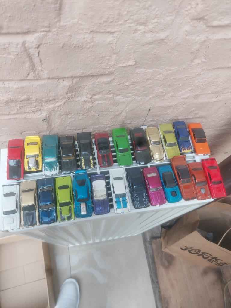 Hot Wheels lot 1/64, Ophalen, Zo goed als nieuw