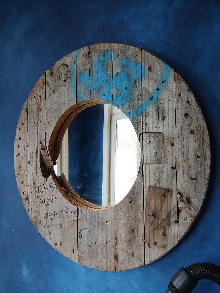 Miroir industriel, Enlèvement