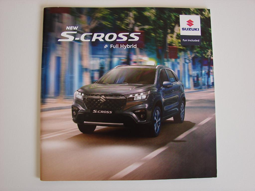 Suzuki S-Cross brochure, Boeken, Auto's | Folders en Tijdschriften, Ophalen of Verzenden, Zo goed als nieuw, Overige merken