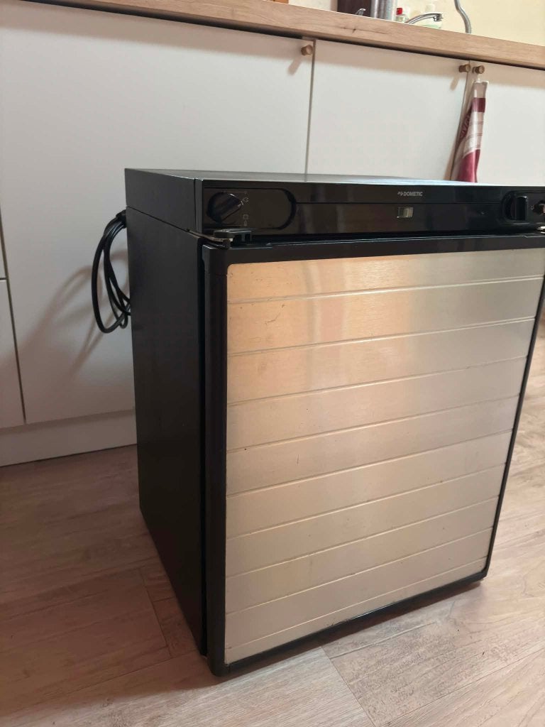 Dometic Camper frigo 230v/12v+ Gas, Enlèvement, Comme neuf