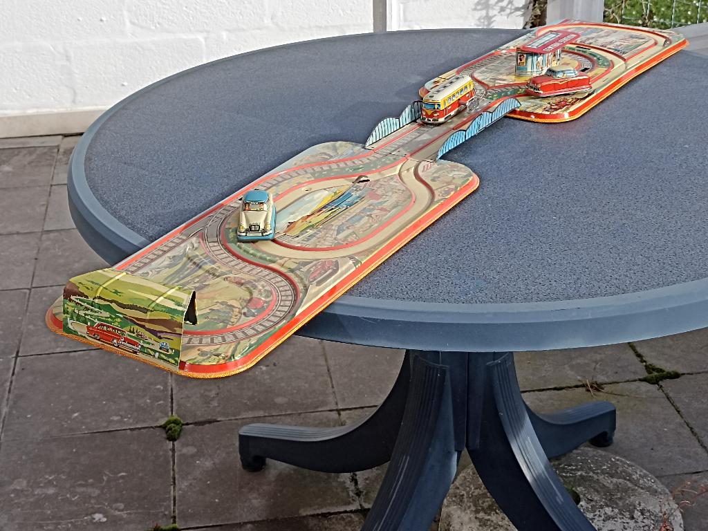 circuit en tôle, Collections, Jouets, Utilisé, Enlèvement