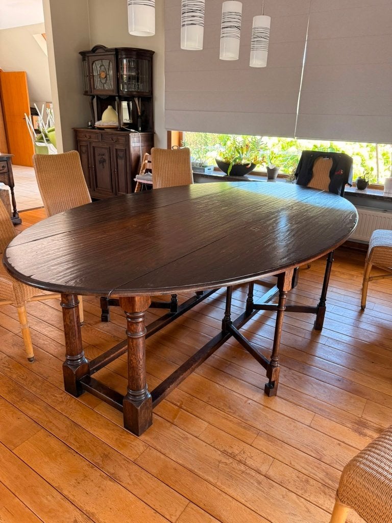 Massief eikenhout tafel, Enlèvement