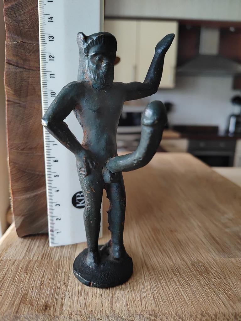 Beeldje van Griekse God. Satyr. Faun, Ophalen of Verzenden, Religie