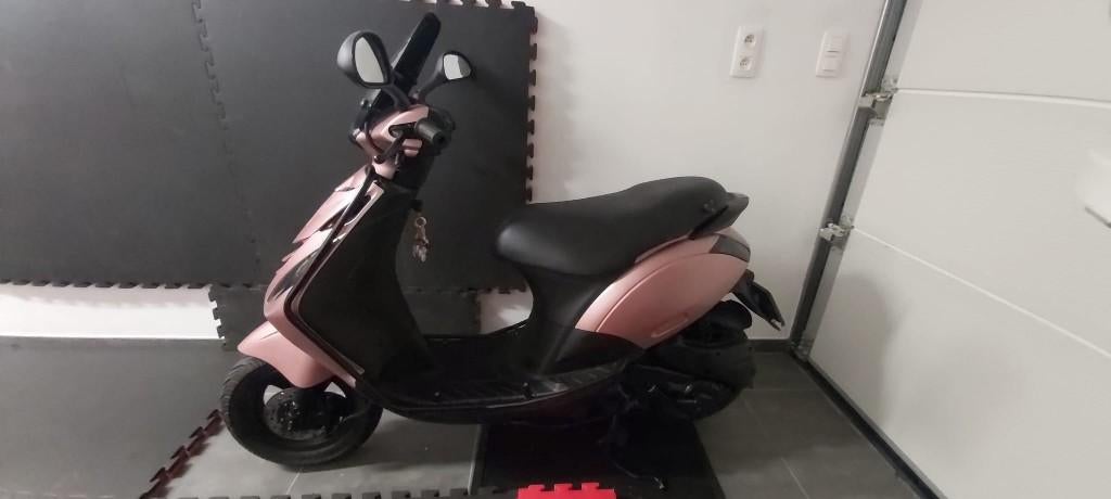 Scooter Piaggio Zip 4-Takt 45km/u (B-klasse), Enlèvement, Comme neuf, Autres marques